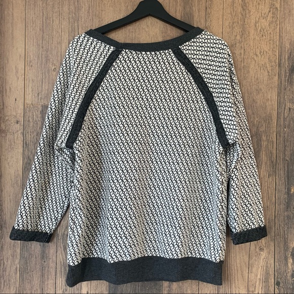Women’s 1X Gibson Gray & White Patterned Sweater - Picture 7 of 12
